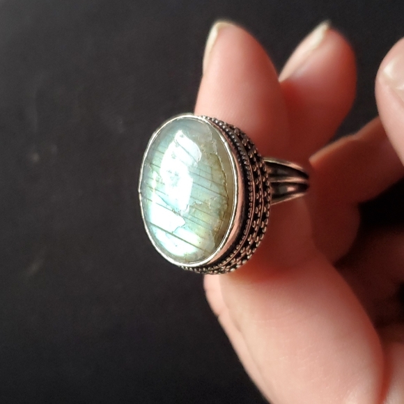 New Labradorite Silver Ring. - Picture 12 of 12